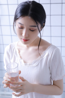 德鲁纳酒店在线观看
